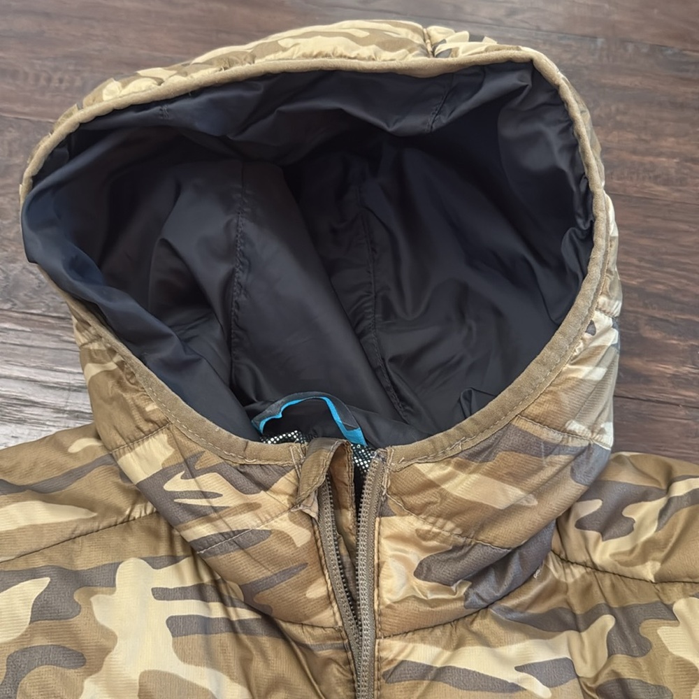 EXCELLENT CONDITION COLUMBIA WINTER JACKET - Picture 6 of 11